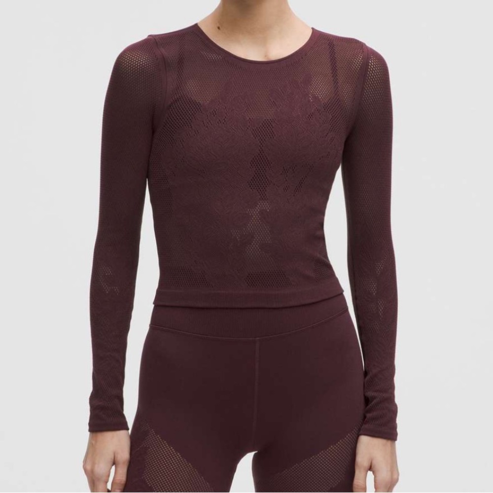 Lululemon Reveal Knit Floral Long Sleeve Shirt in Good Night Plum Size Small